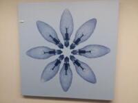 (1) Wall Hanging
