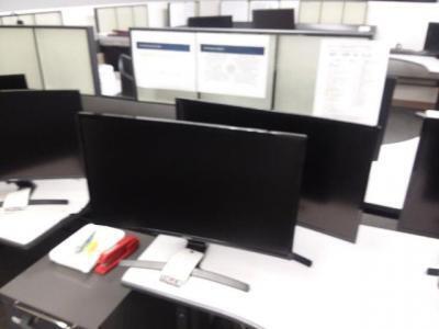Lot of (2) Samsung 27in Computer Monitors