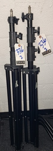 (2)IMPACT LS96HABI HEAVY-DUTY LIGHT STANDS
