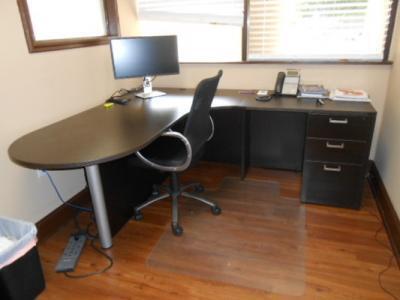 Lot Contents Of Office