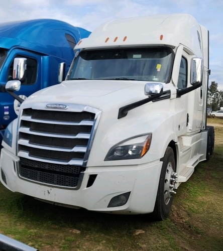 2022 FREIGHTLINER CASCADIA 126 SLEEPER TRUCK