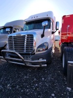 2018 FREIGHTLINER CASCADIA 125 SLEEPER TRUCK