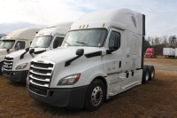 2018 FREIGHTLINER CASCADIA 126 SLEEPER TRUCK