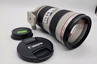 Canon EF 70-200mm f/2.8 IS USM Lens