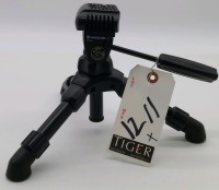 Vanguard VS-82 Table-Top Tripod
