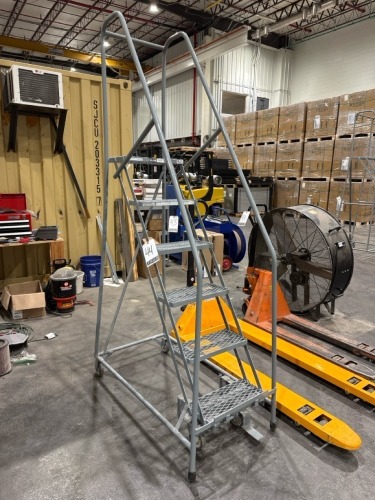 Uline 5-Step Safety Ladder