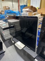 Apple 27" Thunderbolt Displays