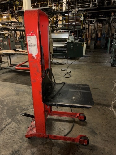 Presto Hydraulic Lift Truck