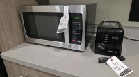 Cuisinart Microwave & Toaster