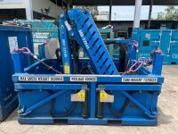 Lot-TGE1029: 2018 Used Hydraulic Crane Baskets