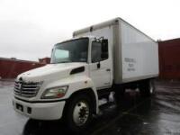 2009 Hino Box Truck