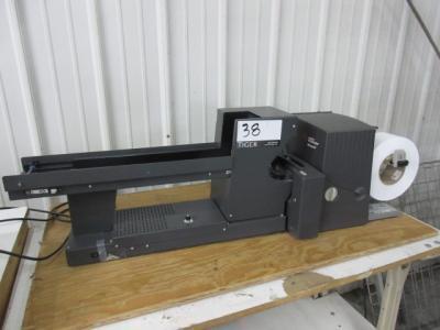 Avery Dennison Monarch 9855 Table Top Label Printer