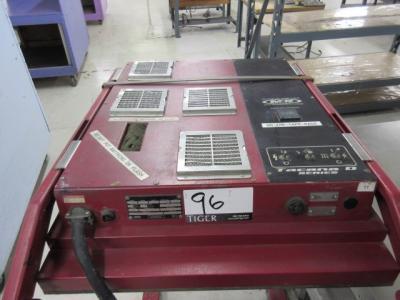 M & R Tacana D Series Quartz Flash Cure Unit