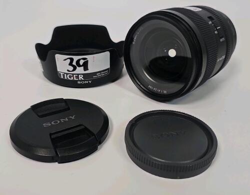 Sony FE 24mm f/1.4 GM Lens
