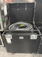 Classic Rolling Case w/ Flexible Cables