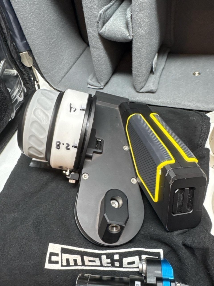 CMotion CPro FIZ Wireless Hand Unit w/Soft Bag