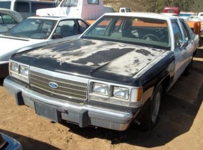 1991 Ford LTD, VIN- 2FACP74F8MX120545, Mileage- 44130, Cracked Windshield, 5LV8 Fuel Injected
