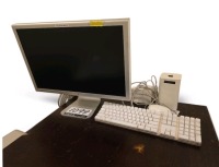 2010 Apple Cinema HD Display Monitor