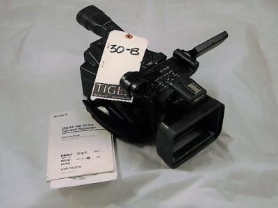 Sony HVR-Z7U Camcorder Includes VCL-4128WH Standard Lens and Battery