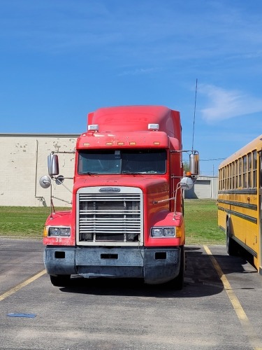 2003 Freightliner Truck Tractor