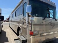 2002 Country Coach RV