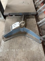 UV 300 Basket Puller w/ Cart