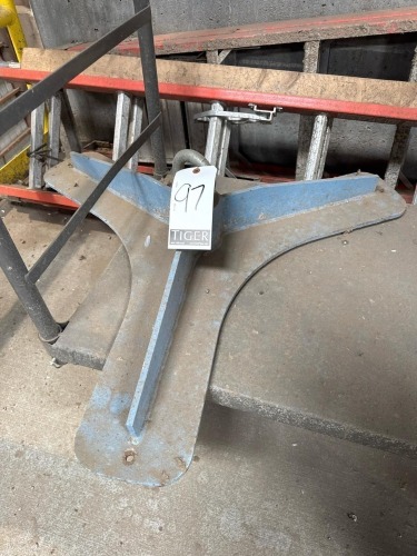 UV 500 Basket Puller w/ Cart