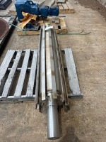 Conveyor End Shaft w/ Fins