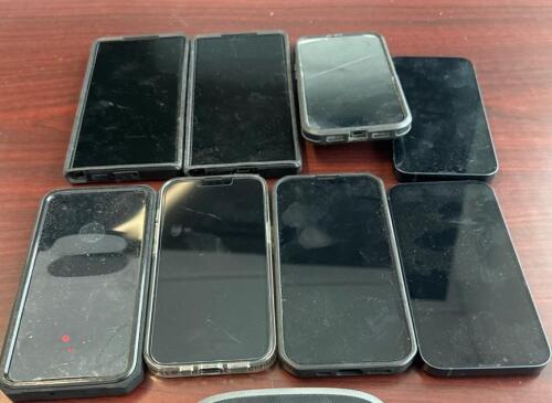 (8) Assorted Samsung & Iphones