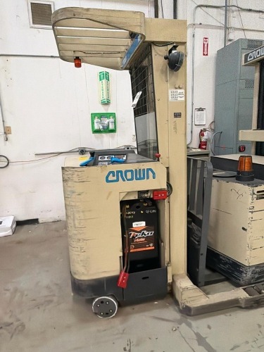 Crown Standing Forklift Truck