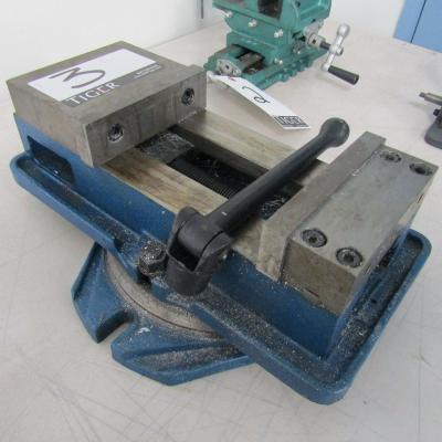 Machine Vise