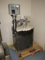 Pneumatic Cap Press