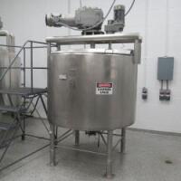 500 Gallon Mixing Tank