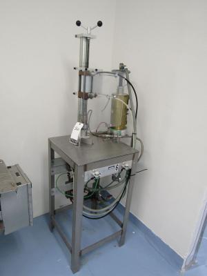 Pneumatic Bottle capper