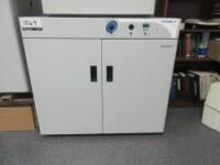 VWR Incubator