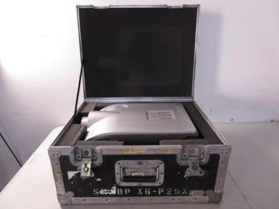 Sharp XG-P25X LCD Projector