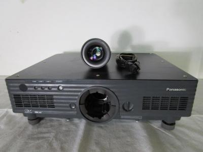 Panasonic PT-D5700U DLP Projector