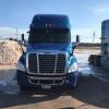 2014 Freightliner Cascadia PX125064ST Sleeper Truck Tractor - 4