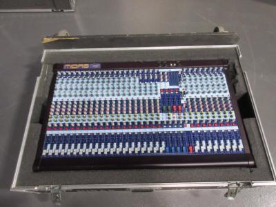 32 Channel Analog Mixer