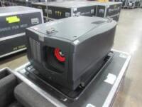 Barco FLM HD20 Projector