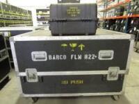 Barco FLM R22 Projector